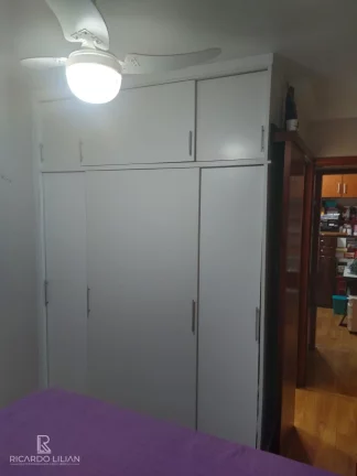 Imagem "Apartamento de 3 dormitórios com sacada, duas vagas de garagem e lazer em ótima localização"
