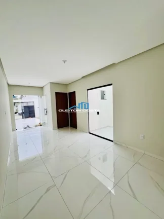 Imagem Casa para Venda em Feira de Santana, Parque Ipê, 2 dormitórios, 1 suíte, 1 banheiro, 2 vagas