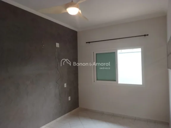 Imagem Linda casa térrea com 202 m², localizada no desejado condomínio Villagio Fiorentino. O imóvel co...