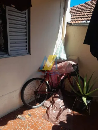 Imagem Casa à Venda-Duas Moradias no Mesmo Terreno | Ótima Oportunidade