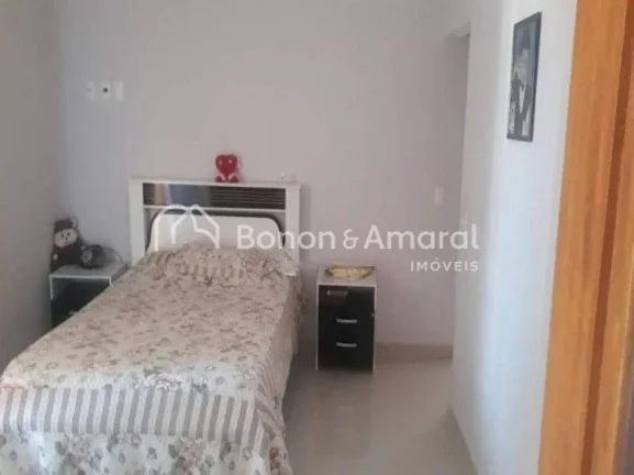 Imagem Casa em condomínio com 217 m² e 3 quartos