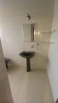 Imagem VENDO ESTE LINDO APTO DE 3 QUARTOS, GARAGEM. NOVA FRIBURGO.