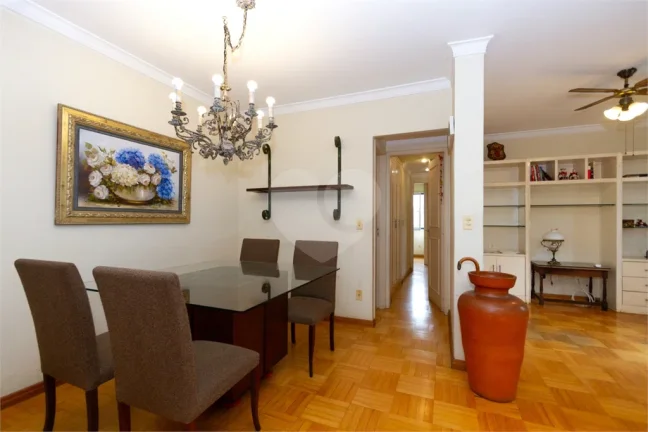 Imagem Apartamento à venda com 3 quartos, sendo 2 suítes, no condomínio Villaggio de Bologna, São Paulo - SP