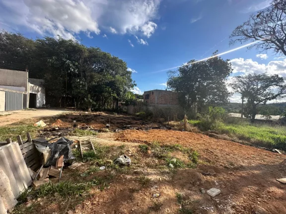 Terreno à Venda | 200m² | Chácara Novo Horizonte
📍 Terreno à Venda  200m² em loca...