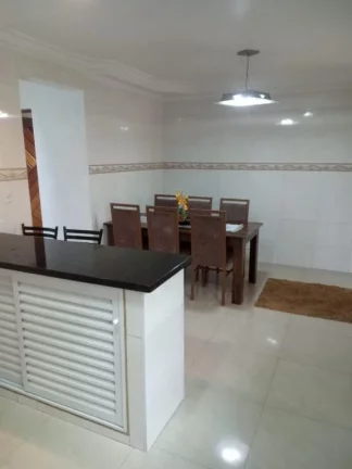 Imagem Sobrado com 3 dormitórios à venda, 180 m² por R$ 695.000,00 - Sítio São José - Suzano/SP