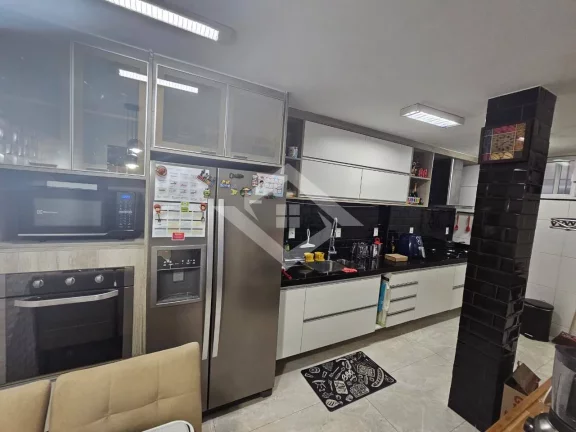 Imagem Apartamento de 155m² na Rua Joaquim Távora – 3 Quartos, 1 Suíte, 2 Vagas