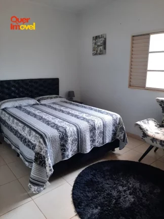 Imagem Casa no Parque Residencial Lagoinha, Ribeirão Preto-SP: 3 quartos, 2 suítes, 2 salas, 4 banheiros, 4 vagas, 160m². Quer Imóvel Negócios Imobiliários.