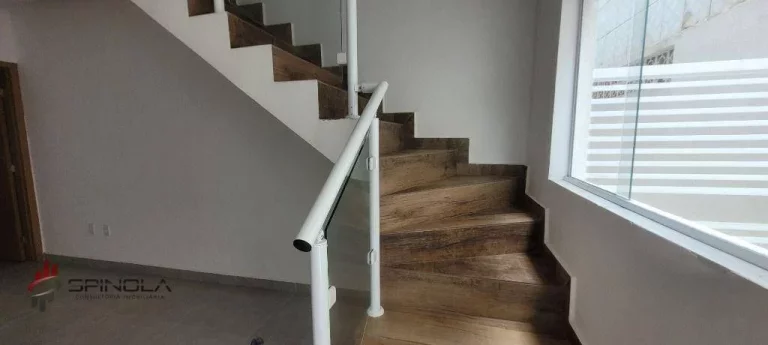 Imagem Sobrado com 2 dormitórios à venda, 78 m² por R$ 320.000,00 - Mirim - Praia Grande/SP