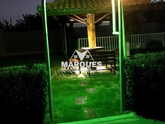 Imagem Belíssima Chácara à Venda  1.200m² de Lazer e Conforto!