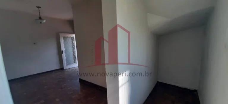 Imagem Casa Comercial com 6 Salas no Centro de Franco da Rocha-SP: Venda ou Locação com 3 Vagas de Garagem!