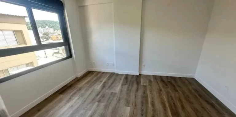 Imagem Apartamento 4 dormitórios sendo 2 suítes e 1 vaga de garagem - Floresta, São José/SC