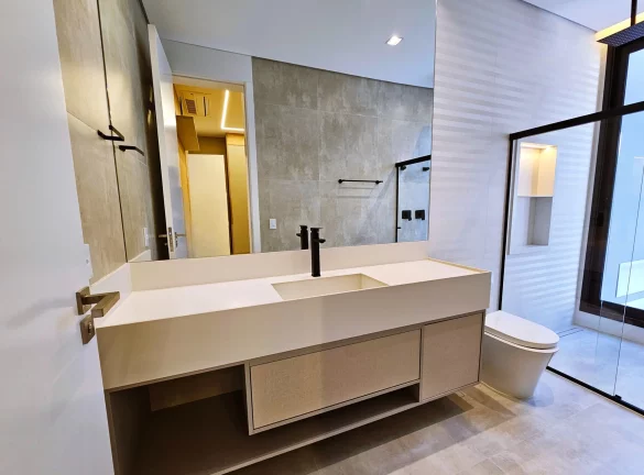 Imagem Imperdível! Casa à venda em Riviera de São Lourenço Módulo 16, 5 quartos, 5 suítes, 3 salas, 4 vagas, 524m². Venha conferir!