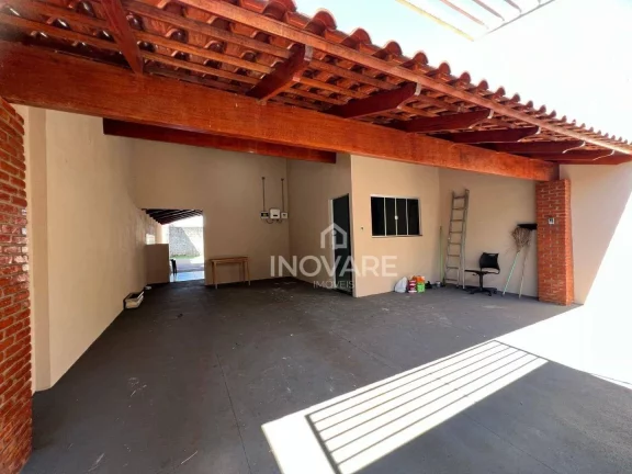 Imagem Casa com 3 dormitórios à venda, 82 m² por R$ 400.000 - Jardim Bandeirantes - Itumbiara/GO
