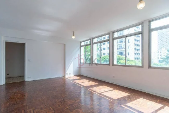Imagem Apartamento amplo com 3 dormitórios, 107 m² à venda no Campo Belo