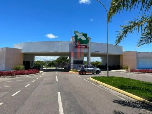 Imagem Condomínio Jardins Veneza Terreno com 1.042 m² com área de lazer incrível e segurança total, Localiz