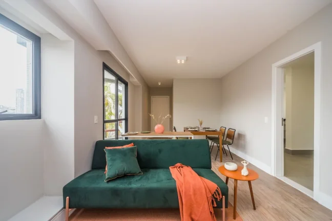 Imagem Apartamento 93M² Reformado, 3Q, 1 Suíte, 2 Banheiros, 2 Vagas, Varanda, Piscina, Academia, Churrasqueira, Playground, Salão de Festas e Jogos, Quadra.