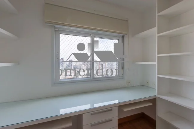 Imagem Apartamento com 146m², face norte, em andar alto com vista incrível para o Parque da Água Branca .
