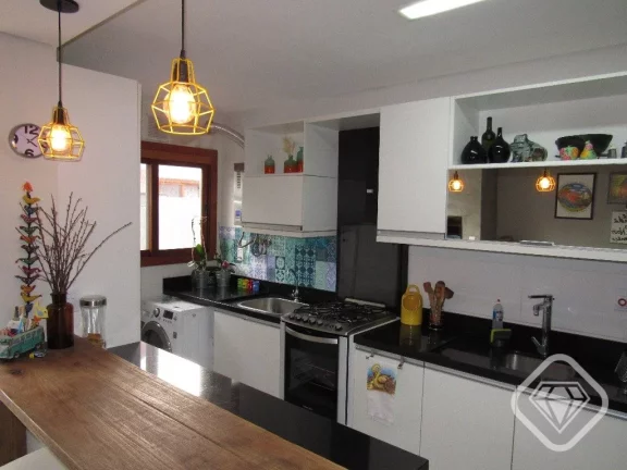 Imagem Casa moderna no Jardins do Prado

3 dormitórios, suíte com closet, pátio e segurança 24 horas

B...