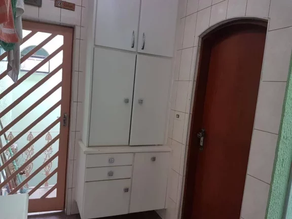 Imagem Sobrado mobiliado à venda, 210m² área construída 3 Dormitorios 4 Vagas
