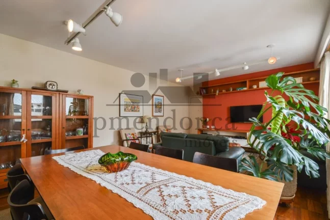 Imagem Apartamento com 142m² na Rua Sabará, 3 quartos (1 suíte) e 1 vaga.