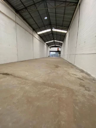 Imagem Galpão à venda, 715 m² por R$ 2.800.000,00 - Vila Sacadura Cabral - Santo André/SP