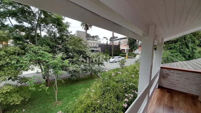 Imagem Casa Térrea e de Esquina - Alphaville 3 | 3 suítes - 4 vagas - 300m² - AC - 570m² AT | R$3.400.000 - Alphaville