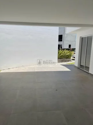 Imagem Casa com 3 dormitórios à venda em condomínio fechado em Balneário Camboriú/SC
