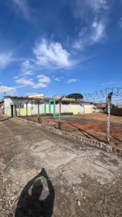 Imagem VENDE-SE BARRACÃO EM AVENIDA COM EXCELENTE FLUXO NO PARQUE MUNDO NOVO FRANCA - SP