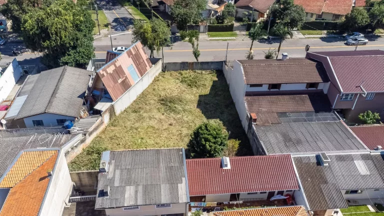 Imagem Terreno de 575m² de frente para rua, no Guaíra