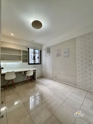 Imagem Ed. LUBIANKA - Amplo Apartamento na Praia de Beverly Hills – 2ª Quadra do Mar