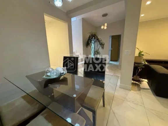 Imagem Luxuosa Casa na Asa Sul: 6 Dormitórios e 4 Suítes à Venda na W3 - 709 sul