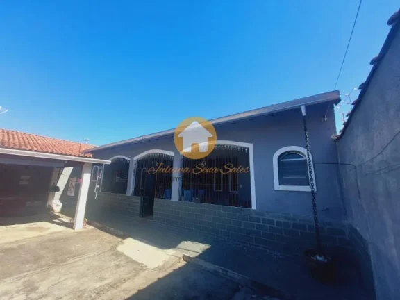 Imagem Casa à Venda  3 Suítes e até 10 vagas em Caraguatatuba- Sp