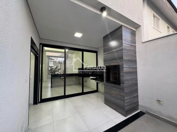 Imagem Casa em Condomínio à Venda em Sorocaba-SP, 3 Quartos, 2 Vagas, 135m²