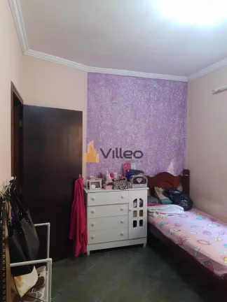 Imagem Viva o equilíbrio perfeito entre tranquilidade e praticidade nesta residência térrea exclusiva no...