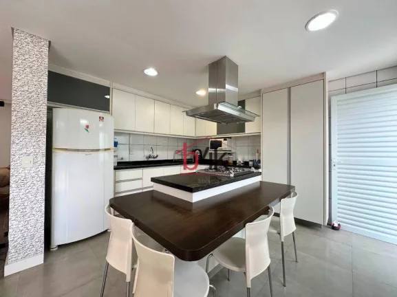 Imagem Casa à venda com 3 suites na Vila Sonia - Jardim Jussara.