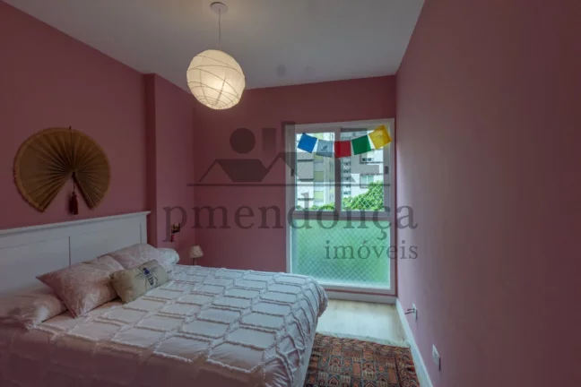 Imagem Apartamento reformado em Perdizes com 3 quartos (1 suíte) e1 vaga, 106m²