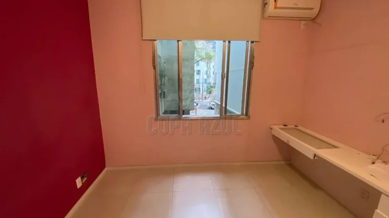 Imagem Laranjeiras – Rua das Laranjeiras | Residencial › Apartamento 3 quarto(s) à Venda