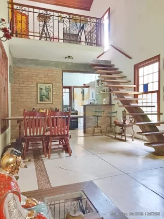 Imagem Casa rústica com quintal e área gourmet na Granja Viana