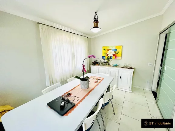 Imagem Oportunidade! Casa à venda em bairro nobre de Atibaia - Próximo à Al. Lucas