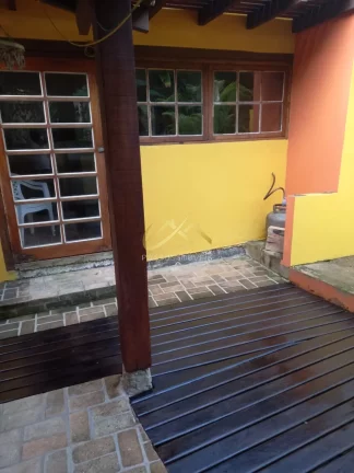 Imagem ÓTIMAS CASINHAS EM UMA PRAIA PARADISIACA, CHEGA DE BARCO OU TRILHA...