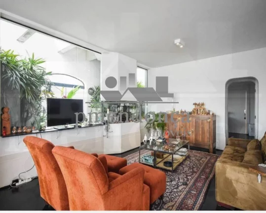 Imagem Cobertura Duplex em Higienópolis com 600m², 5 quartos sendo 2 suítes e 6 vagas.