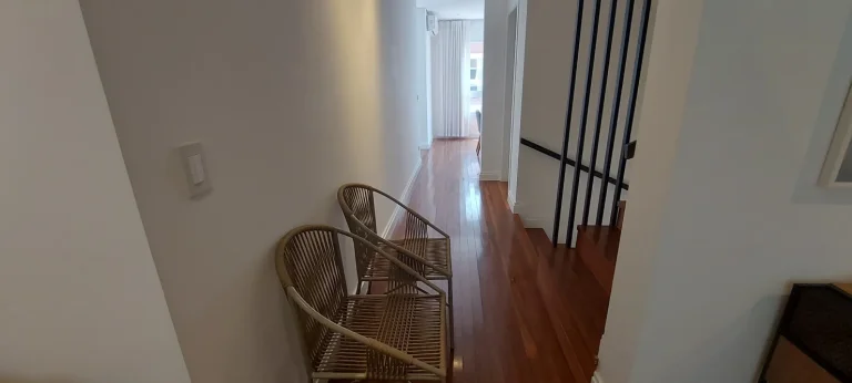 Imagem Casa Duplex 333,50M², 4Q, 4 Suítes, 7 Banheiros, 3 Vagas, Academia, Segurança 24h, Jardim, Portaria, Praça.