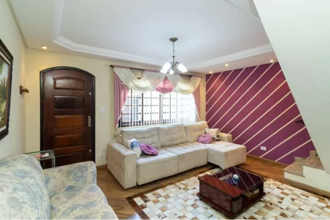 Imagem Casa Única com Piscina, Sauna e Salão de Festas no Jaraguá