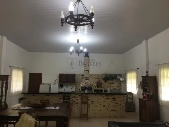 Imagem Sítio em perfeito estado na área rural de Camboriú