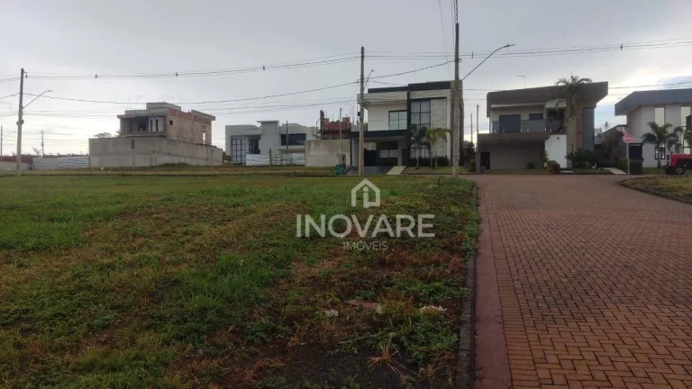 Imagem Terreno à venda, 300 m² por R$ 300.000,00 - Paris Park - Araporã/MG