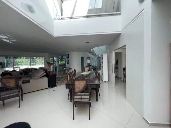 Imagem Casa com 4 dormitórios para alugar- Jurerê - Florianópolis/SC