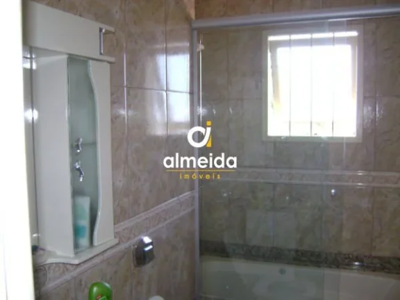 Imagem Casa 4 dormitórios à venda Nossa Senhora de Lourdes Santa Maria/RS
