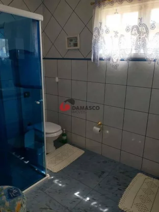Imagem Sobrado à venda 3 Quartos, 2 Suites, 3 Vagas, 271M², Parque Erasmo Assunção, Santo André - SP