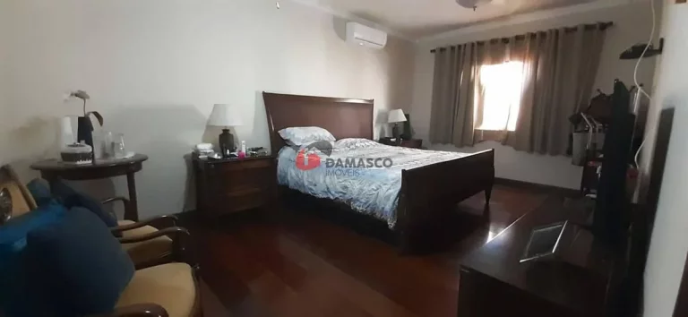 Imagem Sobrado à venda 3 Quartos, 2 Suites, 6 Vagas, 780M², Osvaldo Cruz, São Caetano do Sul - SP
