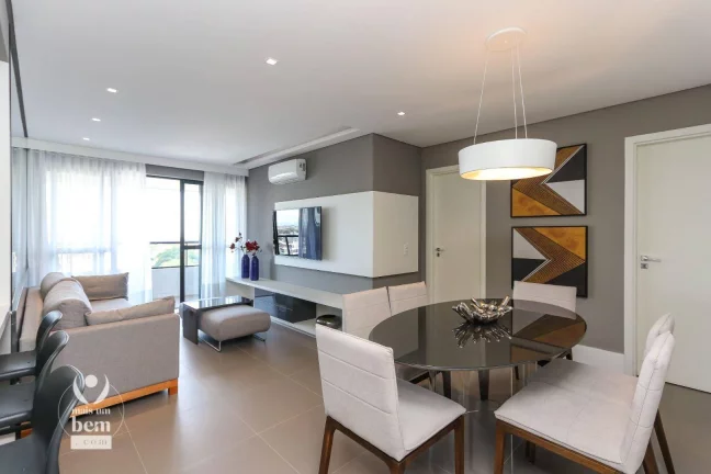 Imagem Apartamento com mega sacada com churrasqueira, lavabo, 3 quartos sendo 1 suíte, 2 vagas de garagem à venda por R$ 1.427.489,80 - Cabral - Curitiba/PR